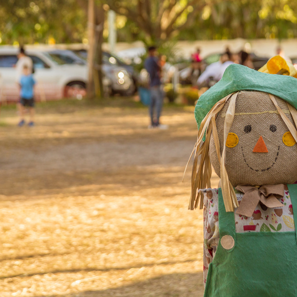 Concours d'épouvantail fête des arbres Arès 